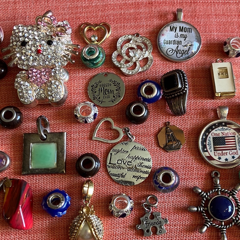Assorted Charms and Pendants Collection - Picture 4 of 16